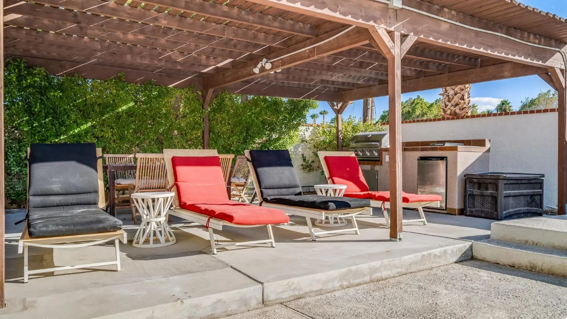Navigate Stays Hoops And Hues Hideaway Palm Springs Сasa de vacaciones