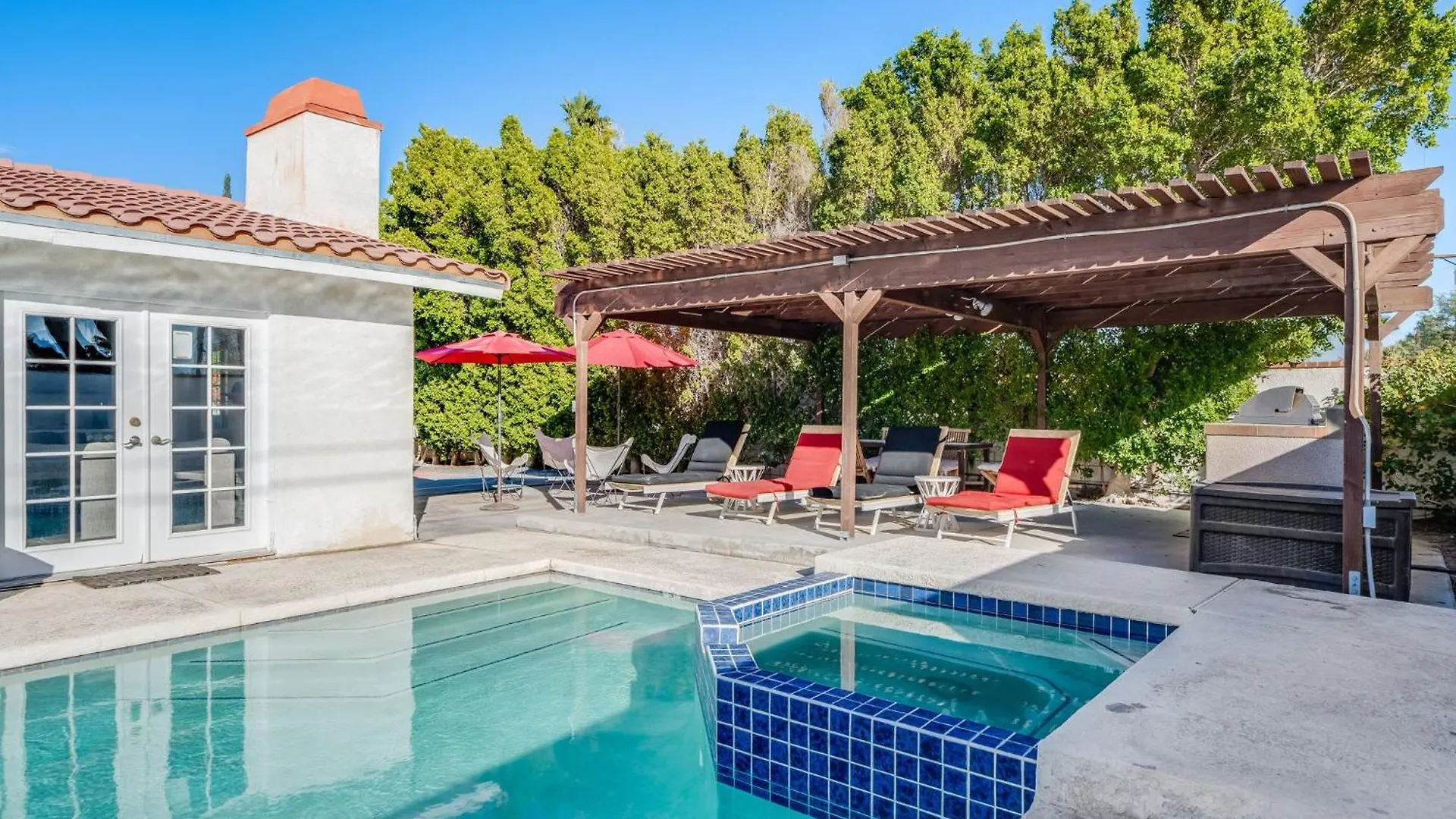 Navigate Stays Hoops And Hues Hideaway Palm Springs